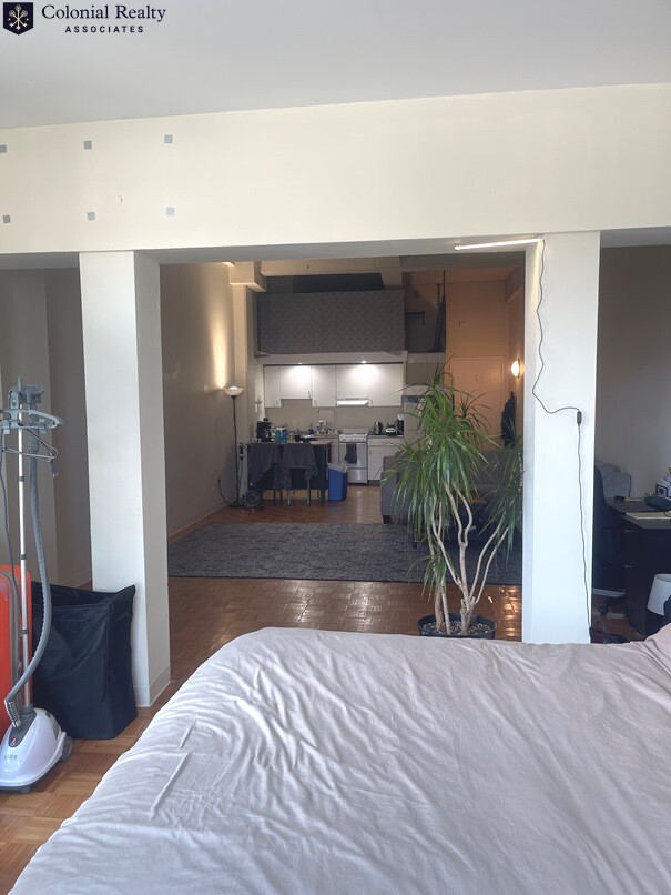 57 Brookline Ave, Fenway