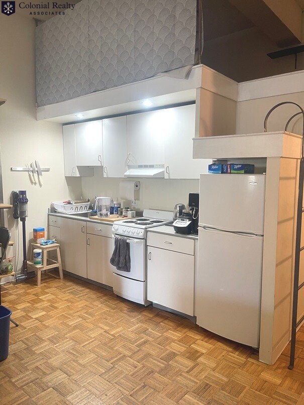 57 Brookline Ave, Fenway