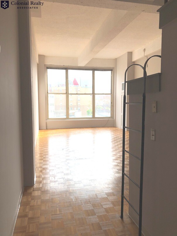 57 Brookline Ave, Fenway