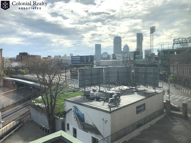 57 Brookline Ave, Fenway