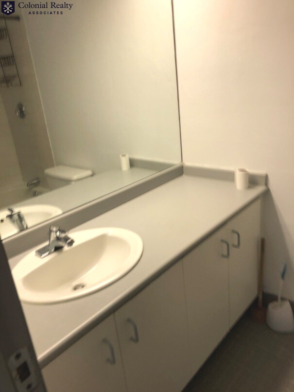 57 Brookline Ave, Fenway