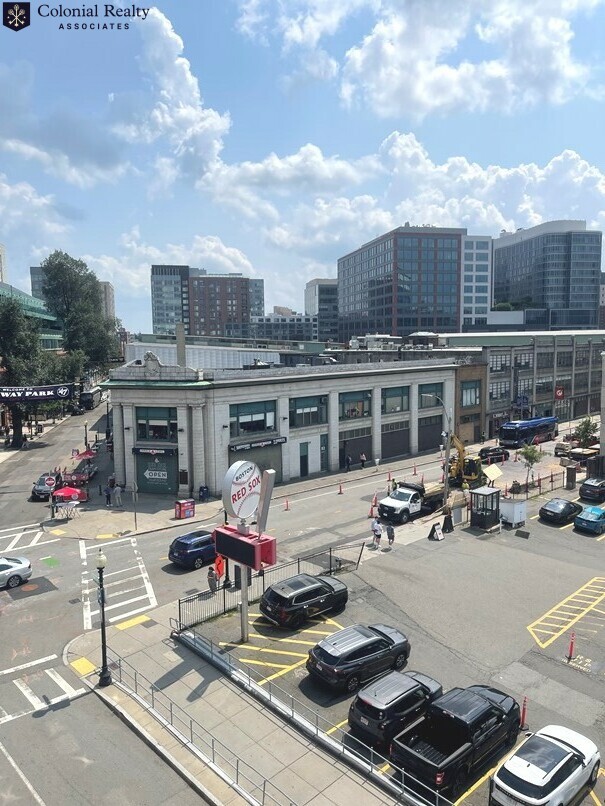 63 Brookline Ave, Fenway