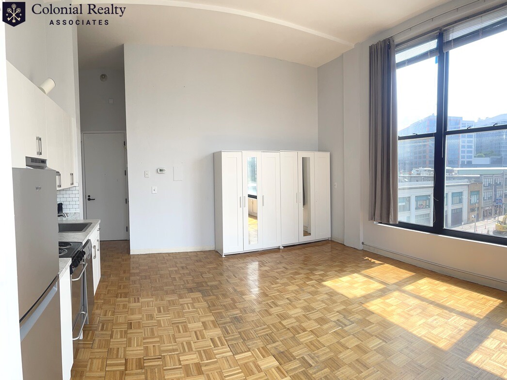 63 Brookline Ave, Fenway