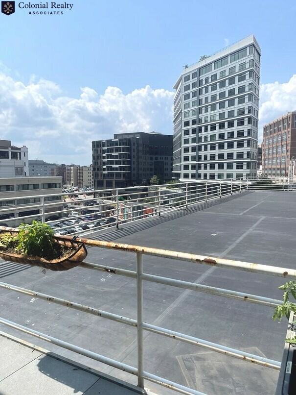 63 Brookline Ave, Fenway