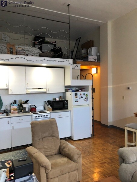 63 Brookline Ave, Fenway