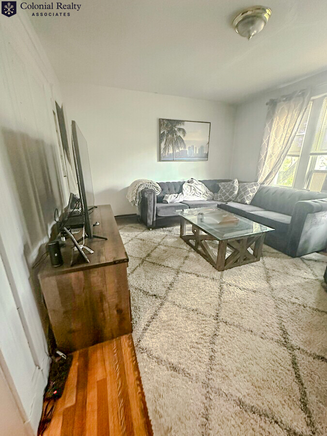 1615 Commonwealth Ave, Brighton