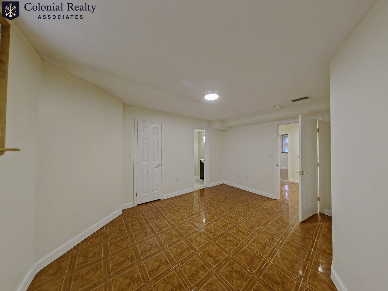 73 Thatcher St, North Brookline