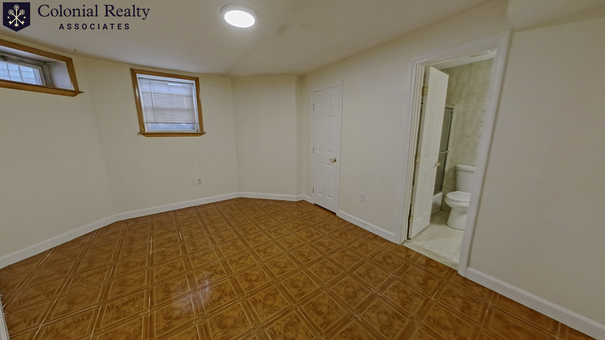 73 Thatcher St, North Brookline