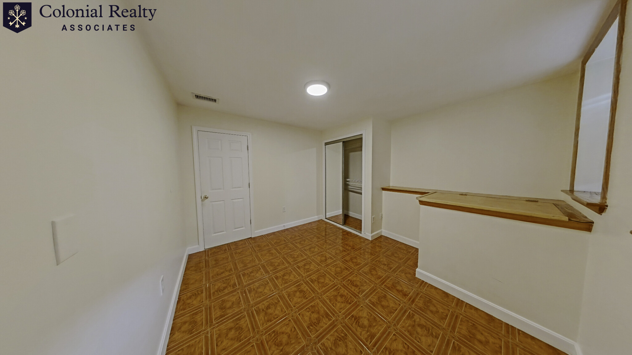 73 Thatcher St, North Brookline