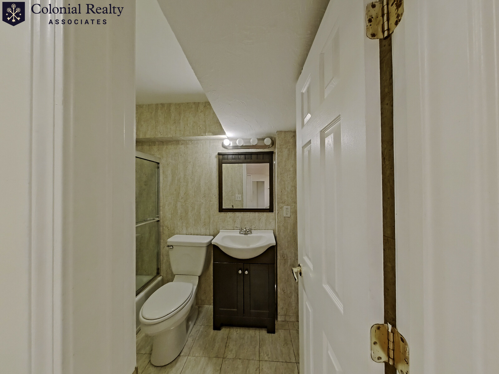 73 Thatcher St, North Brookline