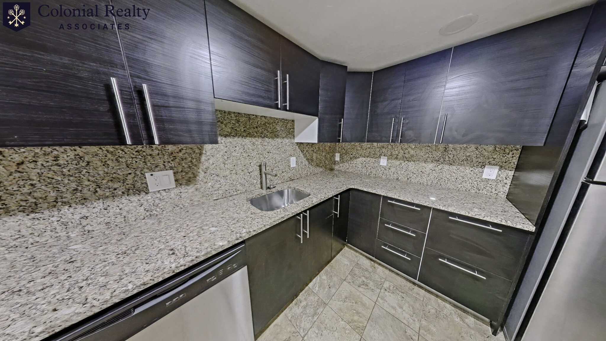 73 Thatcher St, North Brookline