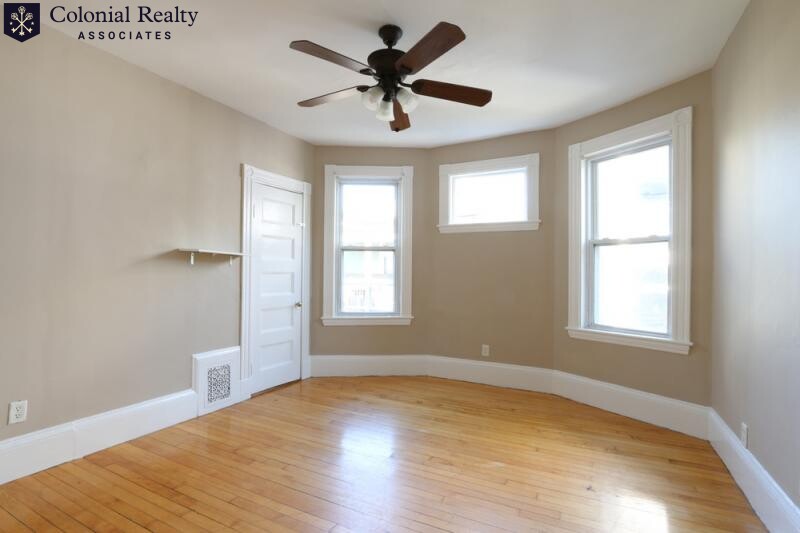 5 Parker Hill Ter, Mission Hill