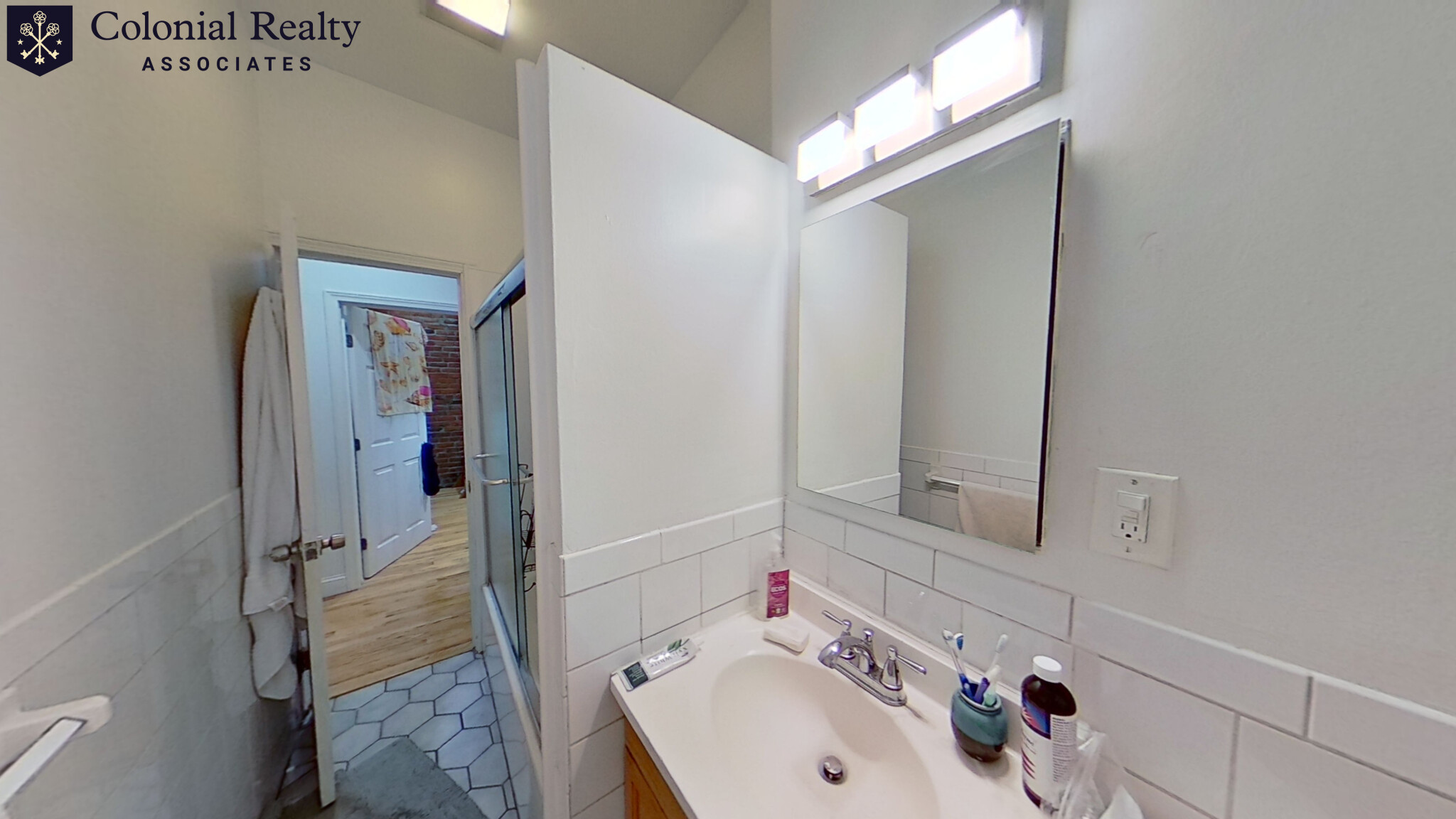 15 Aberdeen St, Fenway