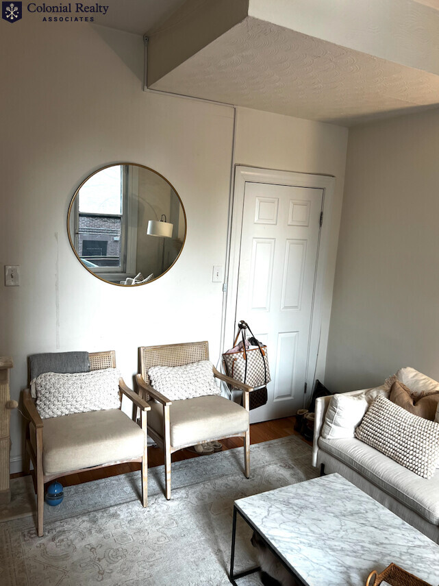 309 Berkeley St, Back Bay