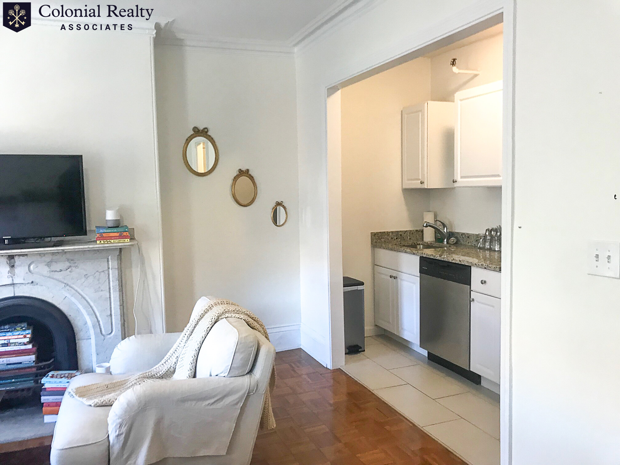 92 Charles St, Beacon Hill