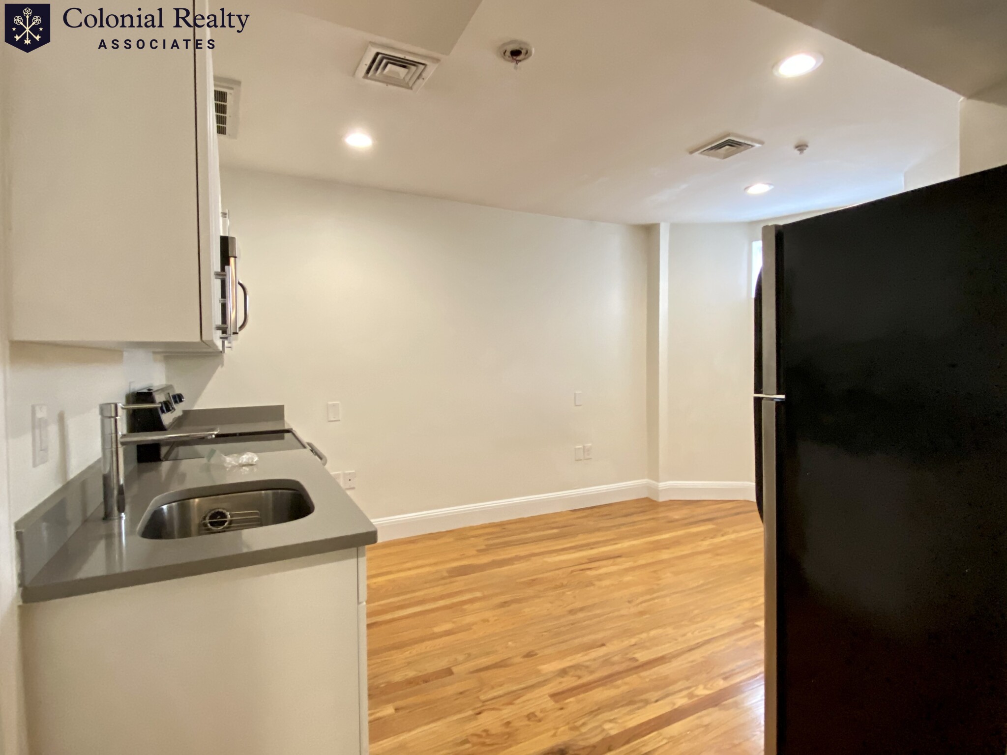 10 Brainerd Rd, Allston