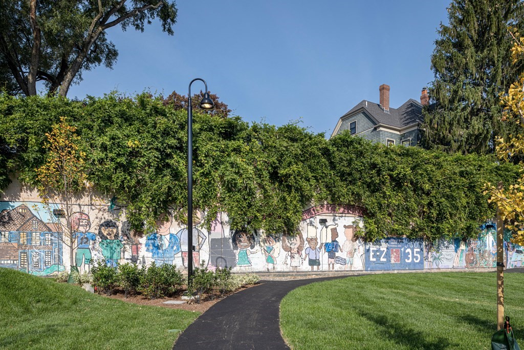 1060 Broadway, Teele Square