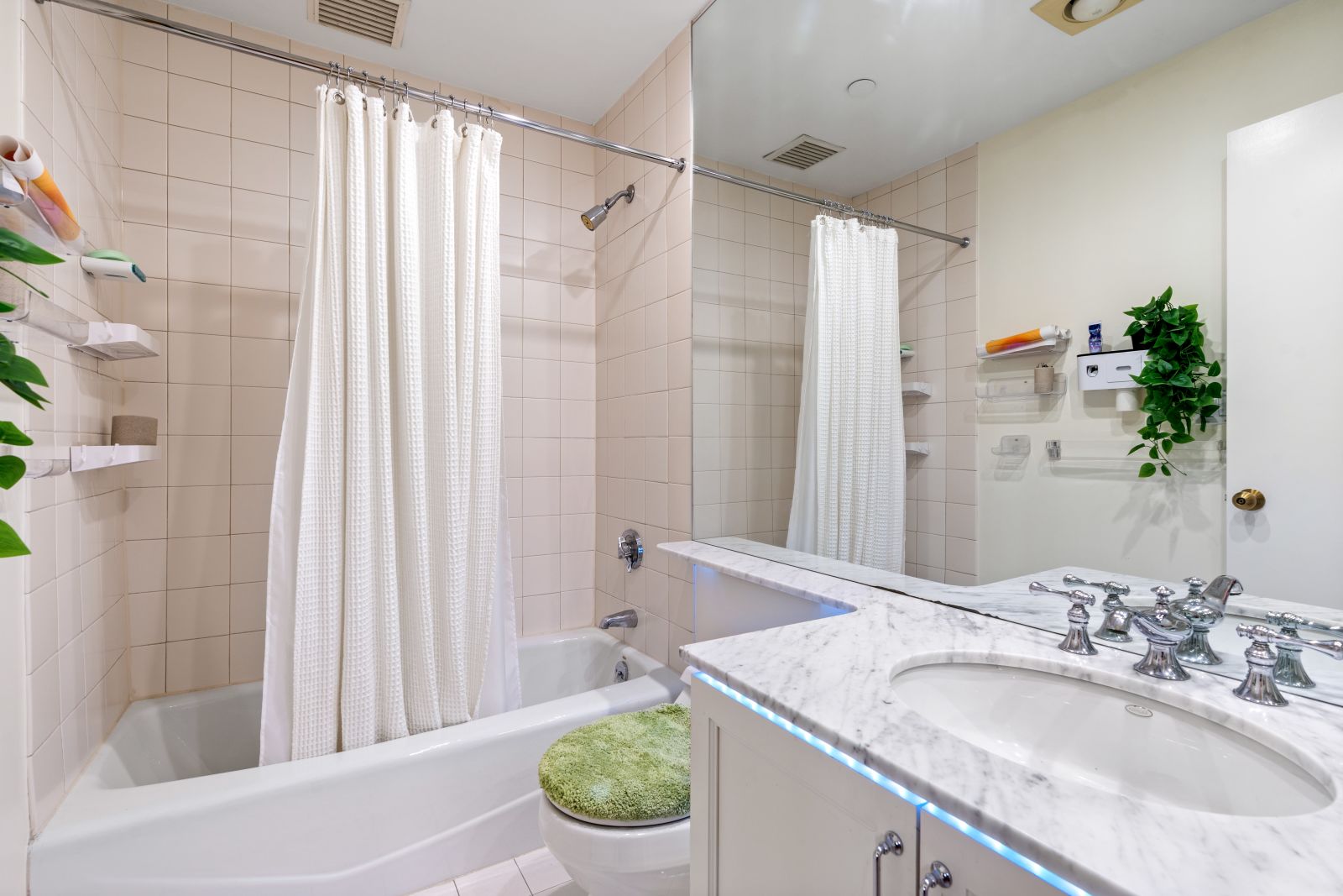 10 Rogers St, East Cambridge