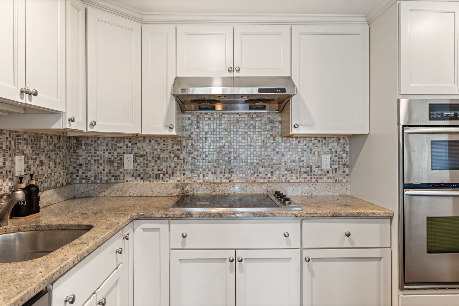 10 Rogers St, East Cambridge