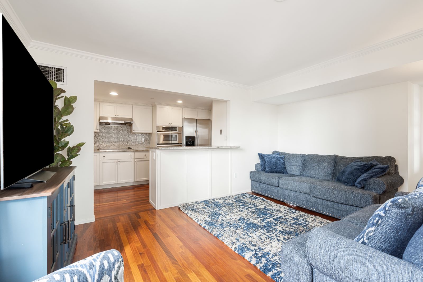 10 Rogers St, East Cambridge