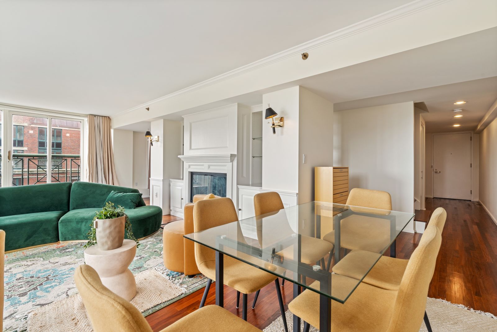 10 Rogers St, East Cambridge