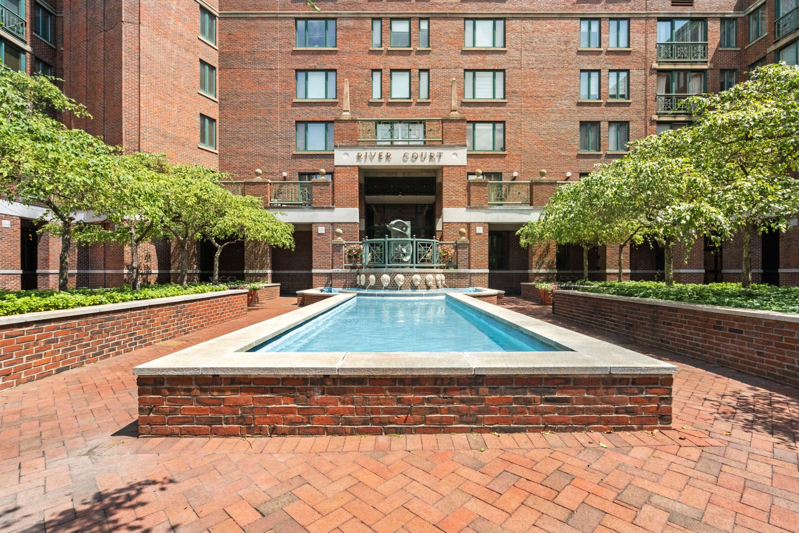 10 Rogers St, East Cambridge