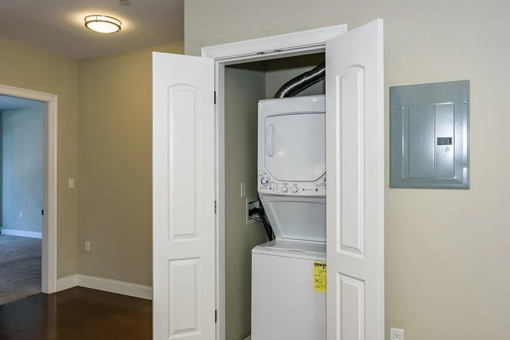 11 West Broadway, South Boston