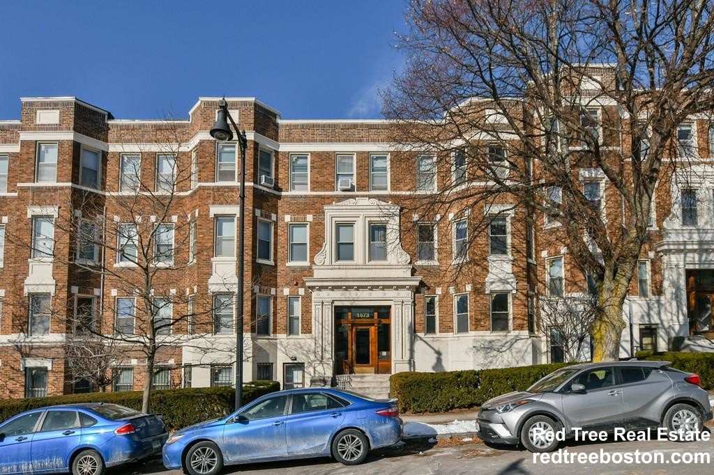 1673 Commonwealth Ave, Brighton