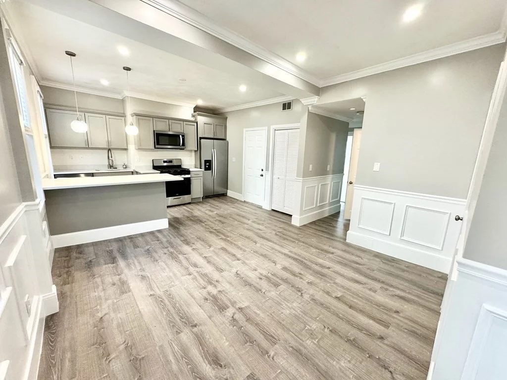 61 Gates St, South Boston