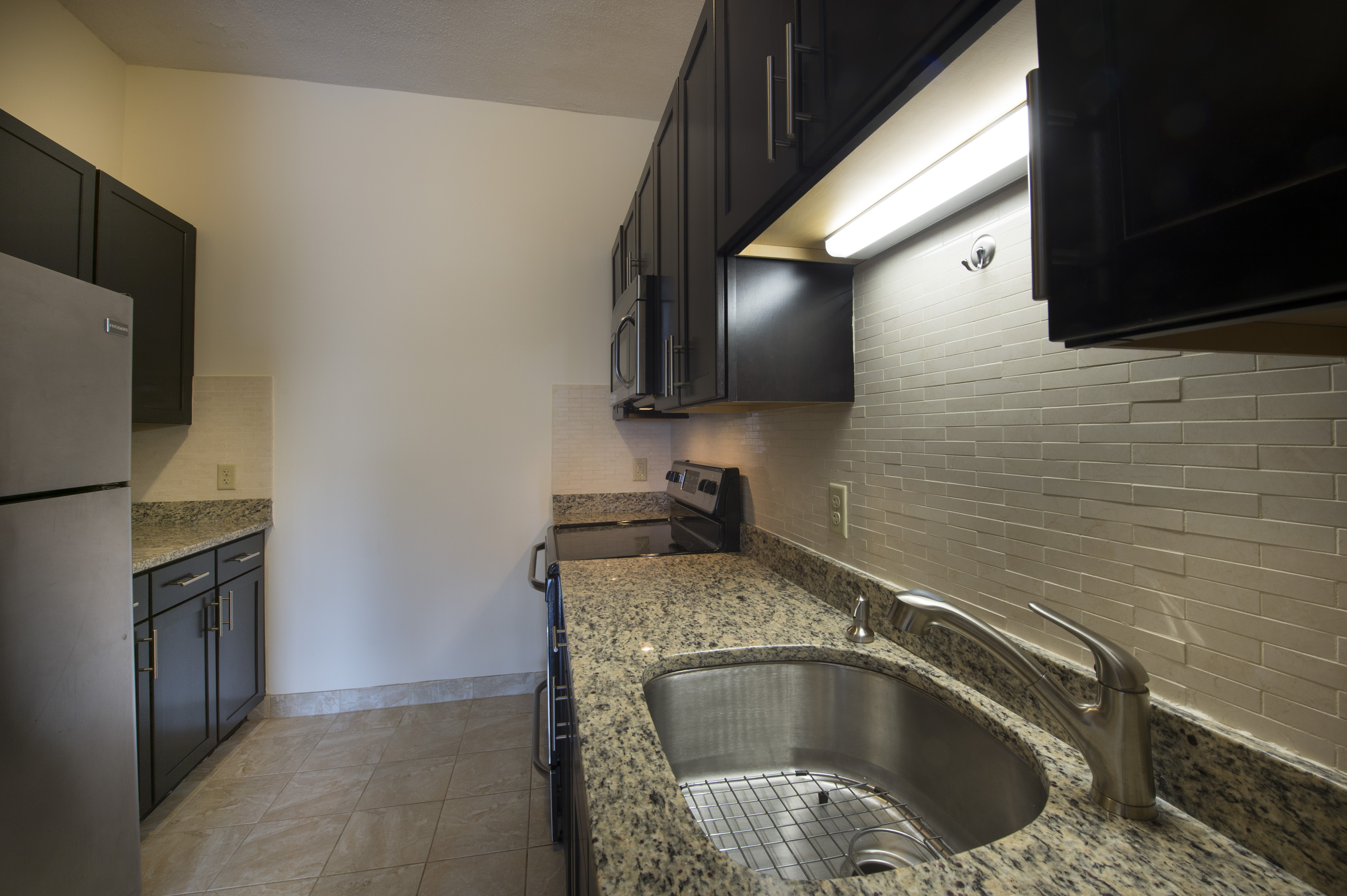 2 bed, 2 bath apartment for rent at 1079 Commonwealth Ave Unit 427, Allston — photo 11 of 13
