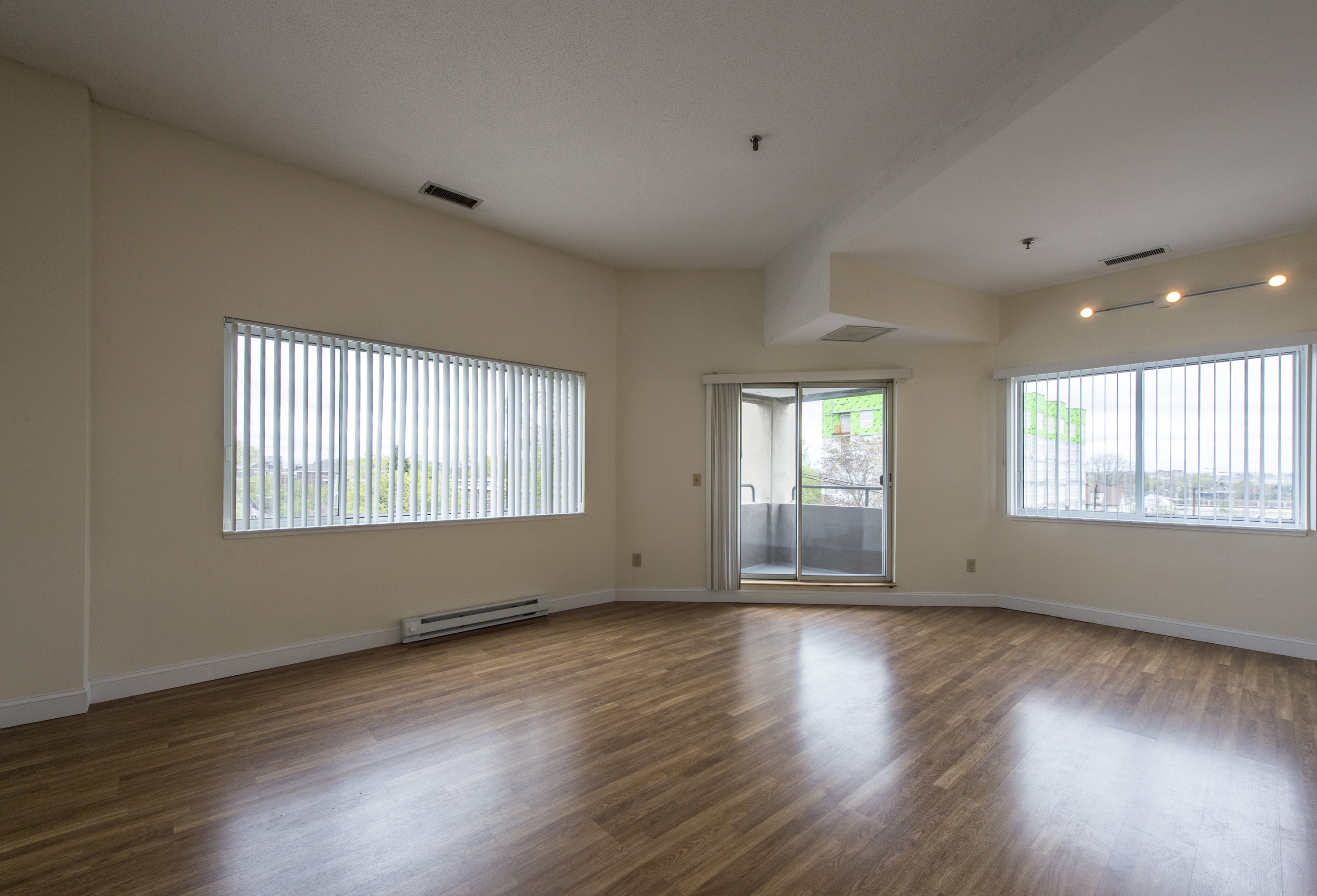 2 bed, 2 bath apartment for rent at 1079 Commonwealth Ave Unit 427, Allston — photo 7 of 13