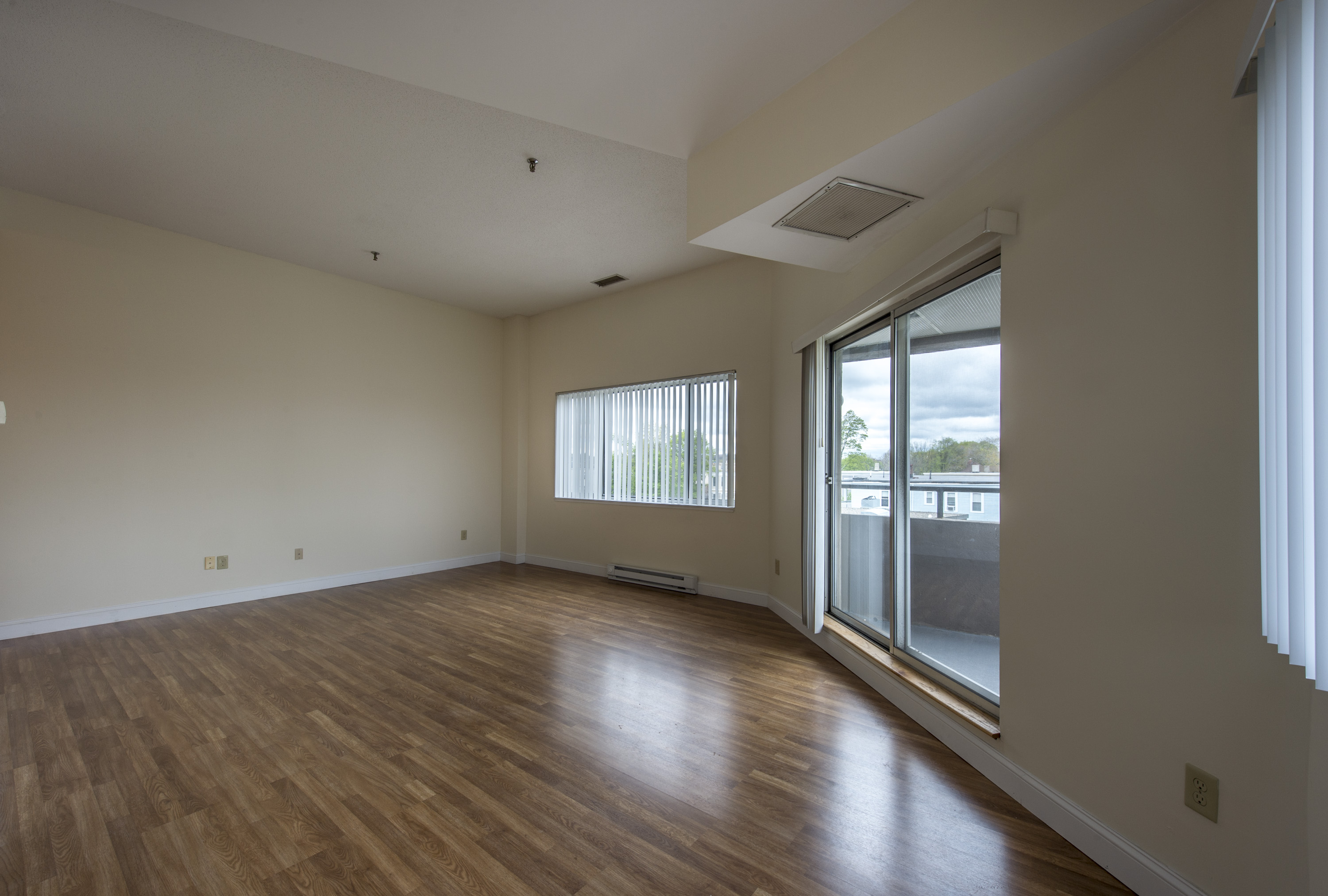2 bed, 2 bath apartment for rent at 1079 Commonwealth Ave Unit 427, Allston — photo 5 of 13