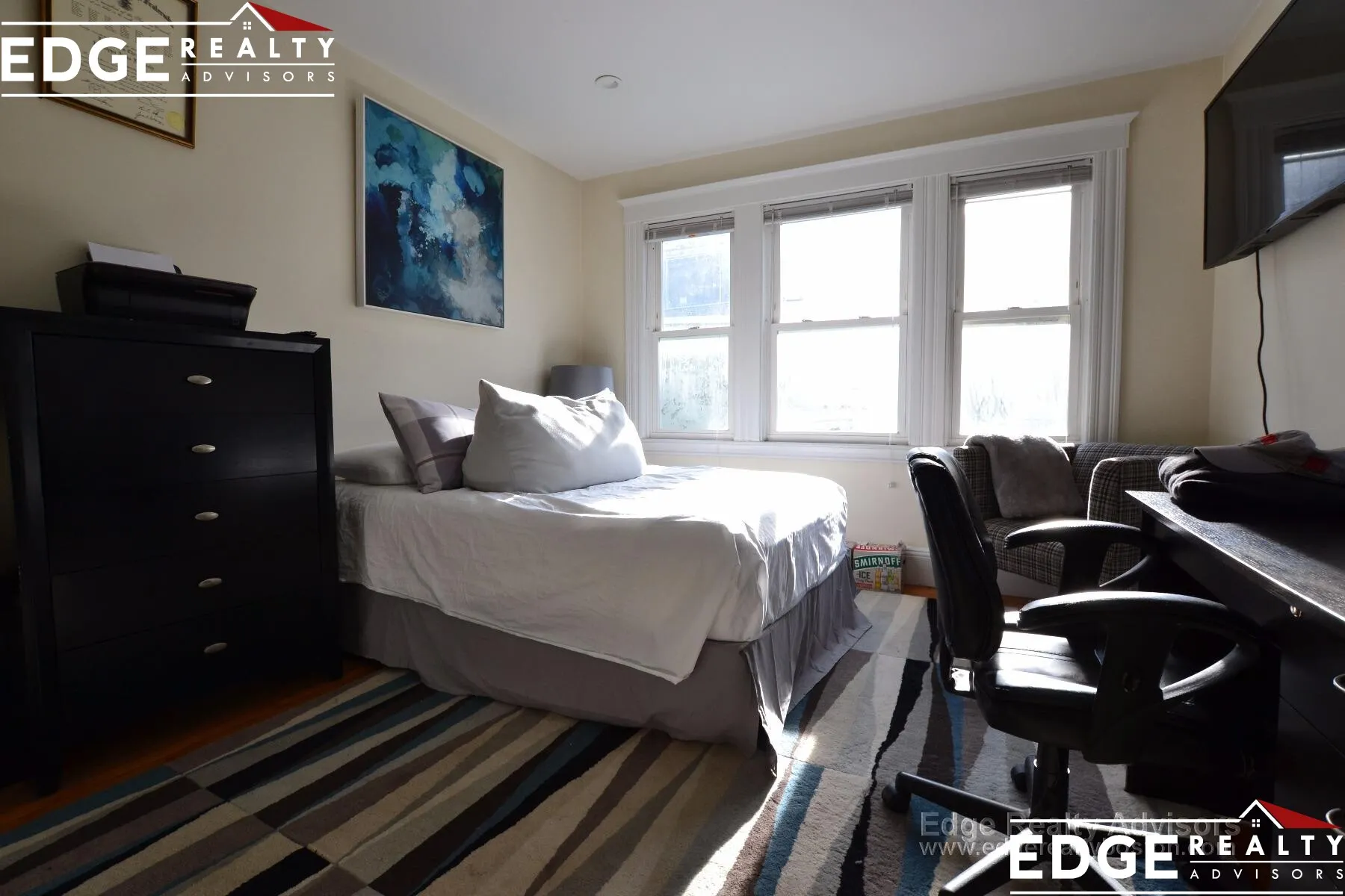 8 Sawyer Ter, Allston