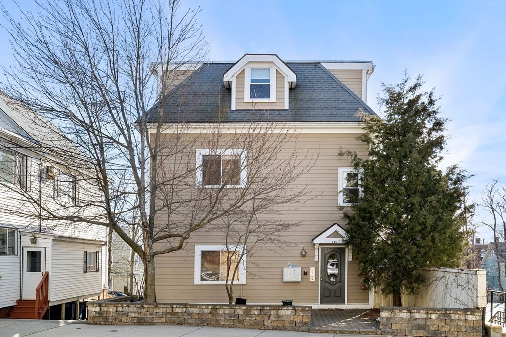 210 Summer St, Spring Hill