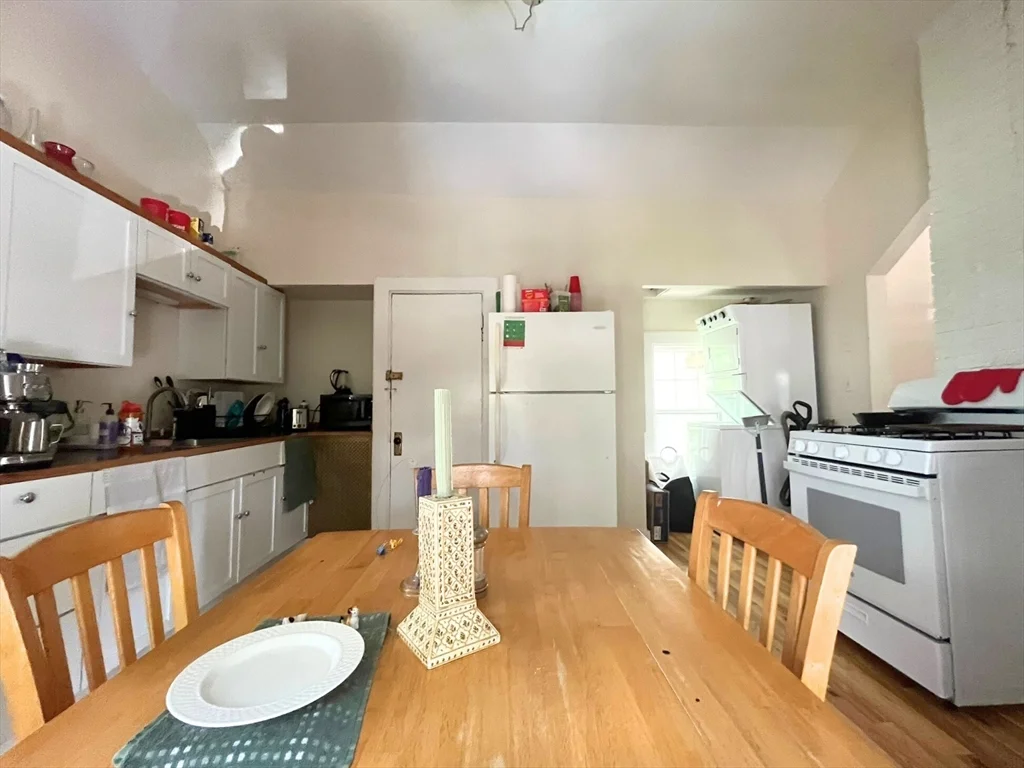 269 Lamartine St, Jamaica Plain