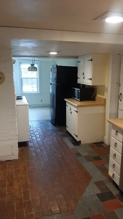 137 E Main St, Northborough