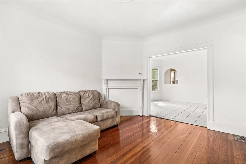 36 Windsor Rd, Spring Hill