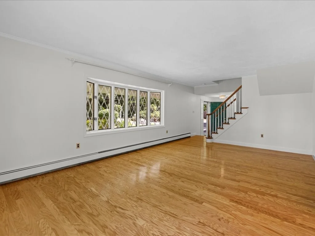 15 Woodridge Rd, Dover