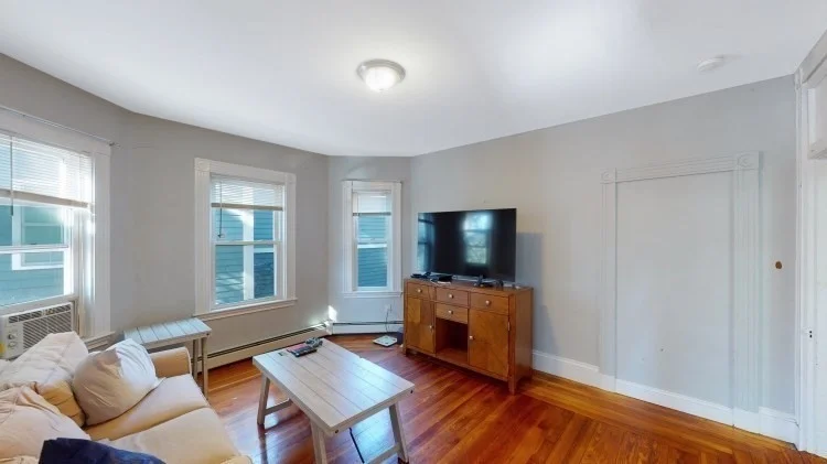 173 Rindge Ave, North Cambridge
