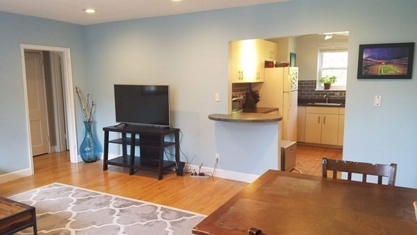 1 bed, 1 bath apartment for rent at 108 Maple St Unit 4, Malden — photo 5 of 11