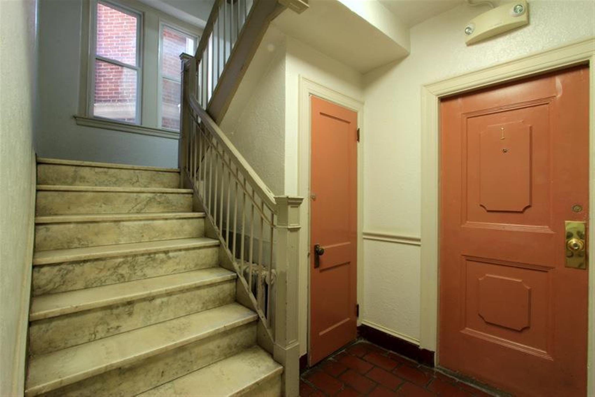 1.5 bed, 1 bath apartment for rent at 7 Craigie Cir Unit 23, Harvard Square — photo 17 of 19