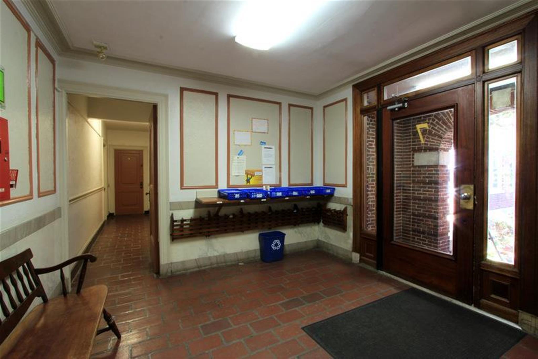 1.5 bed, 1 bath apartment for rent at 7 Craigie Cir Unit 23, Harvard Square — photo 18 of 19