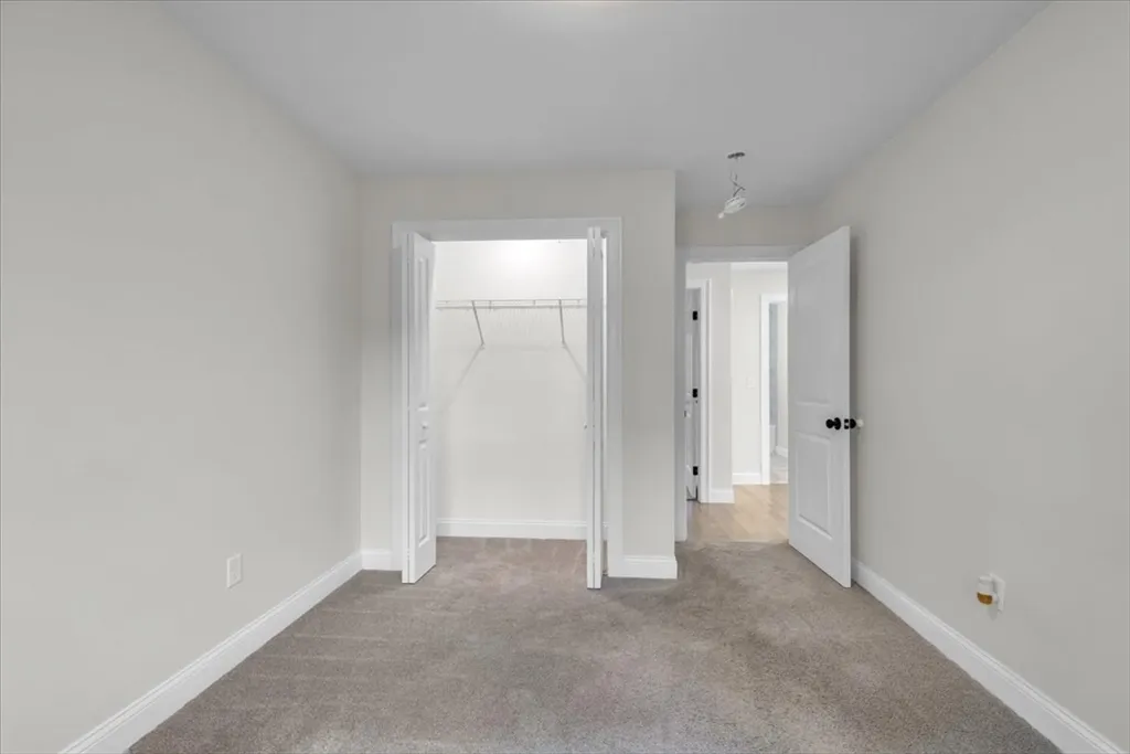 16-18 Peckham Ave, Brockton