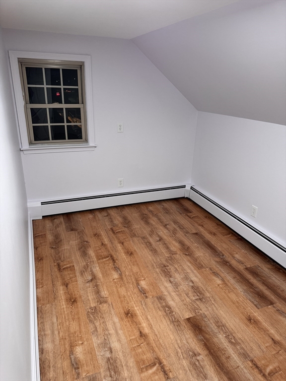 21 North Main St, Avon