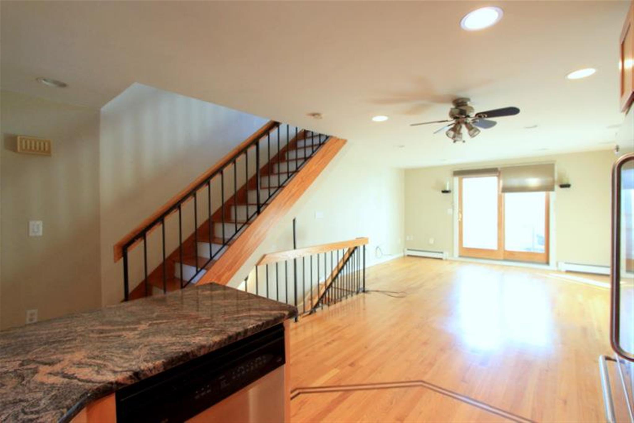 2 bed, 1.5 bath apartment for rent at 35 Howard St Unit 35, Central Square — photo 2 of 26