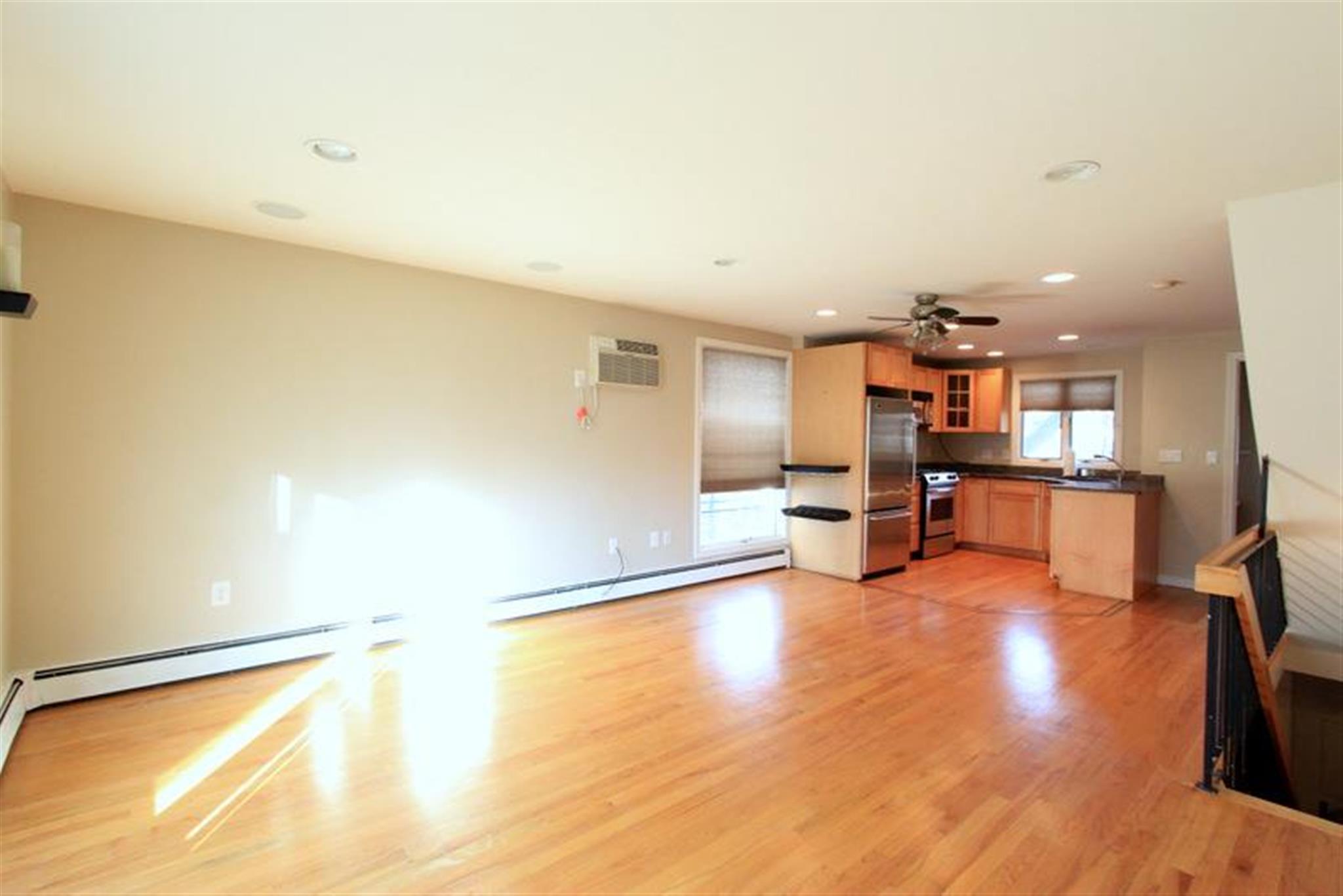 2 bed, 1.5 bath apartment for rent at 35 Howard St Unit 35, Central Square — photo 5 of 26