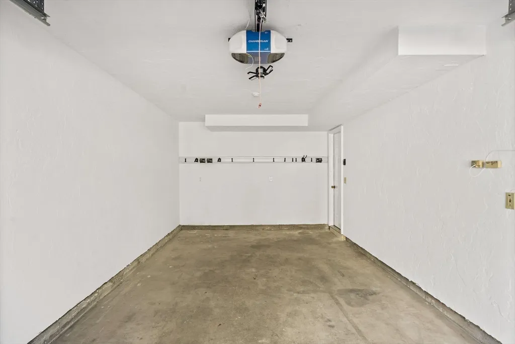 849 Boston Post Rd, E, Marlborough