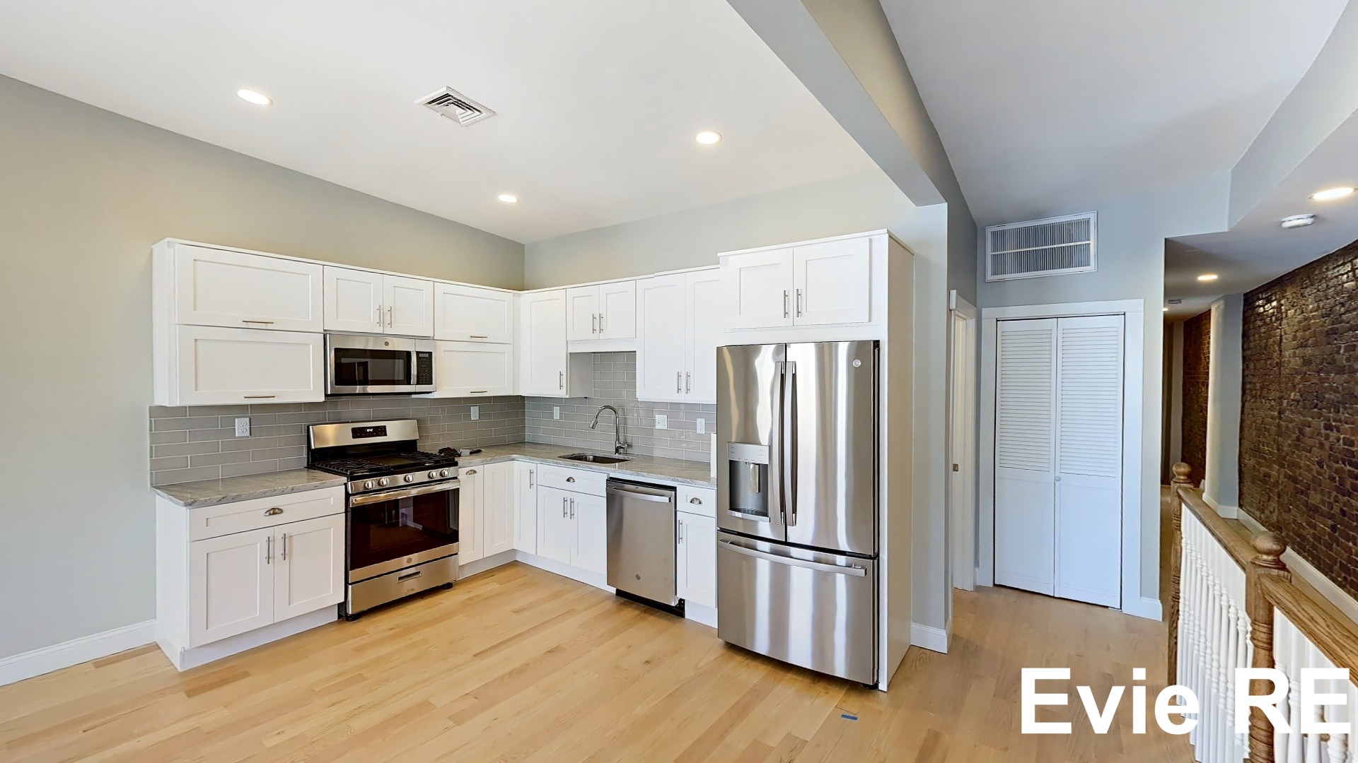 2 bed, 1 bath apartment for rent at 44 Hano St Unit 1, Allston — photo 2 of 11