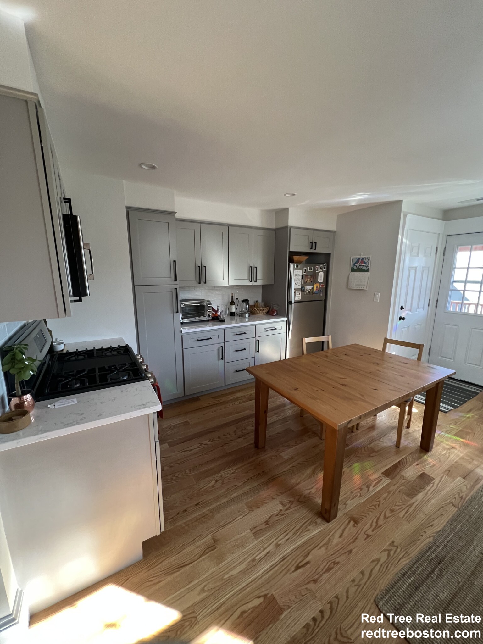 18 Colberg Ave, Roslindale