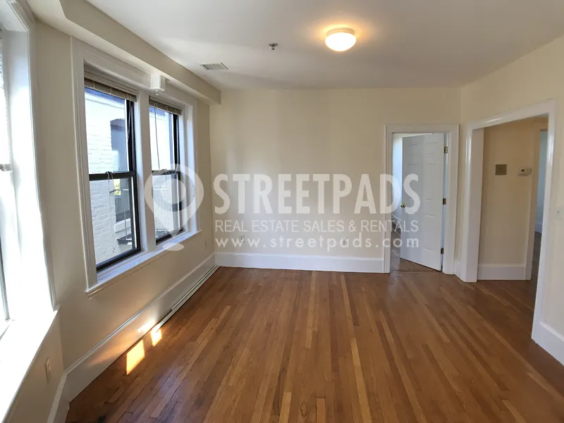 881 Massachusetts Ave, Central Square